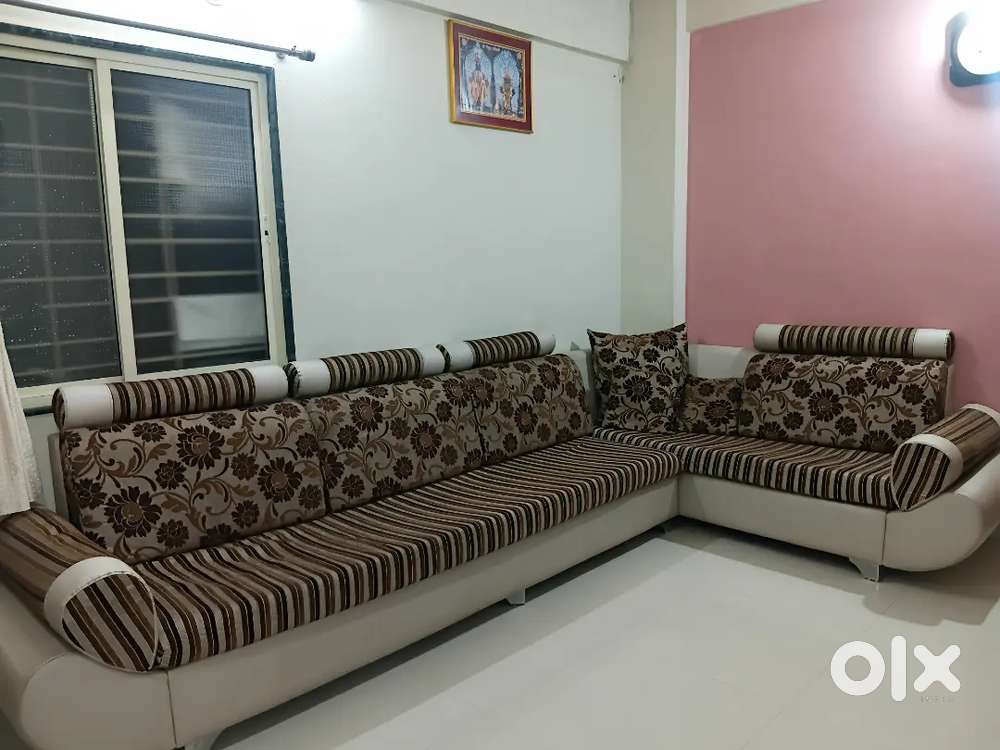 Sofa Set With Centre Table