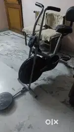 Jim cycle almost new