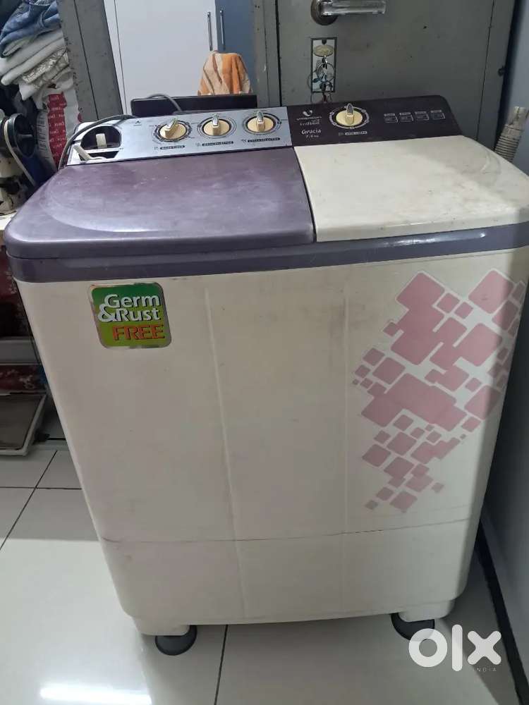 Semi automatic washing machine