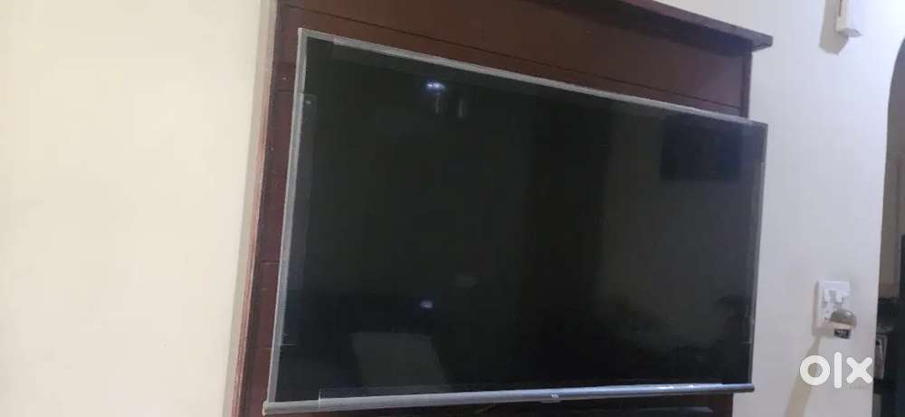 TCL 50 INCH LED Smart TV