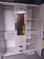 WELL FURNISHED 3 DOOR WARDROBE DIRECT FROM FACTORY