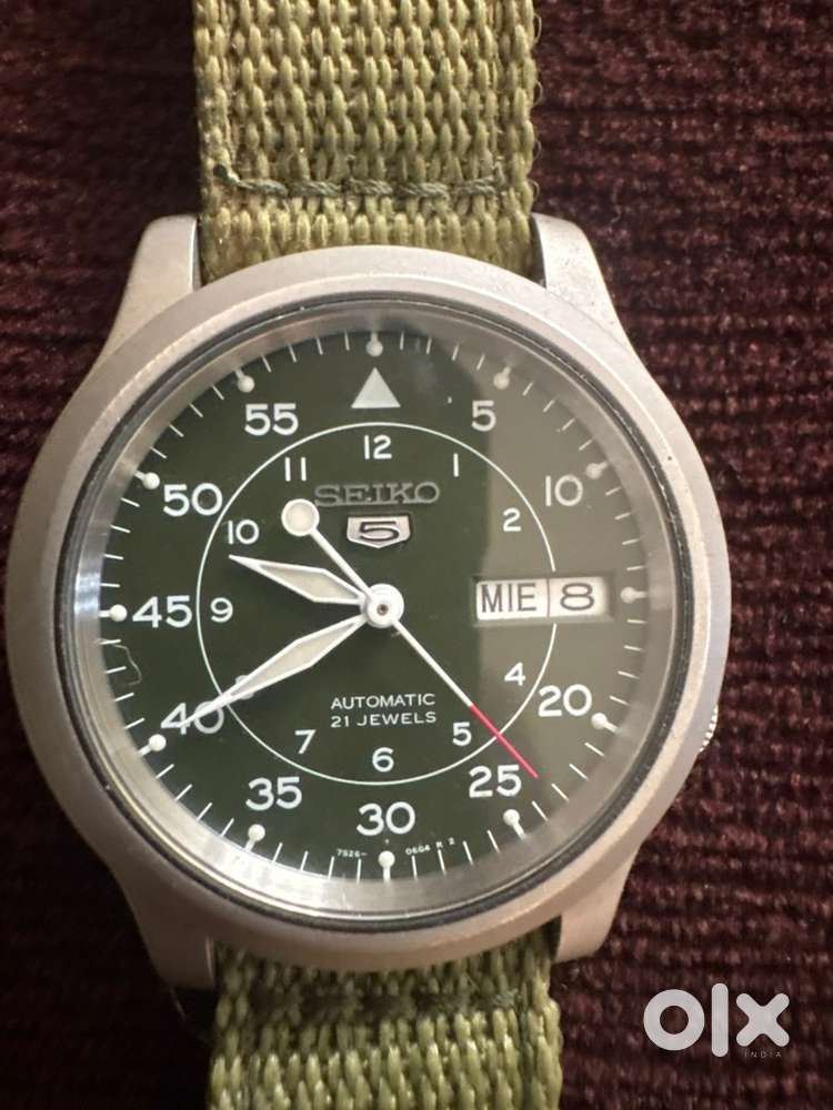 Seiko 5 field Watch - military green