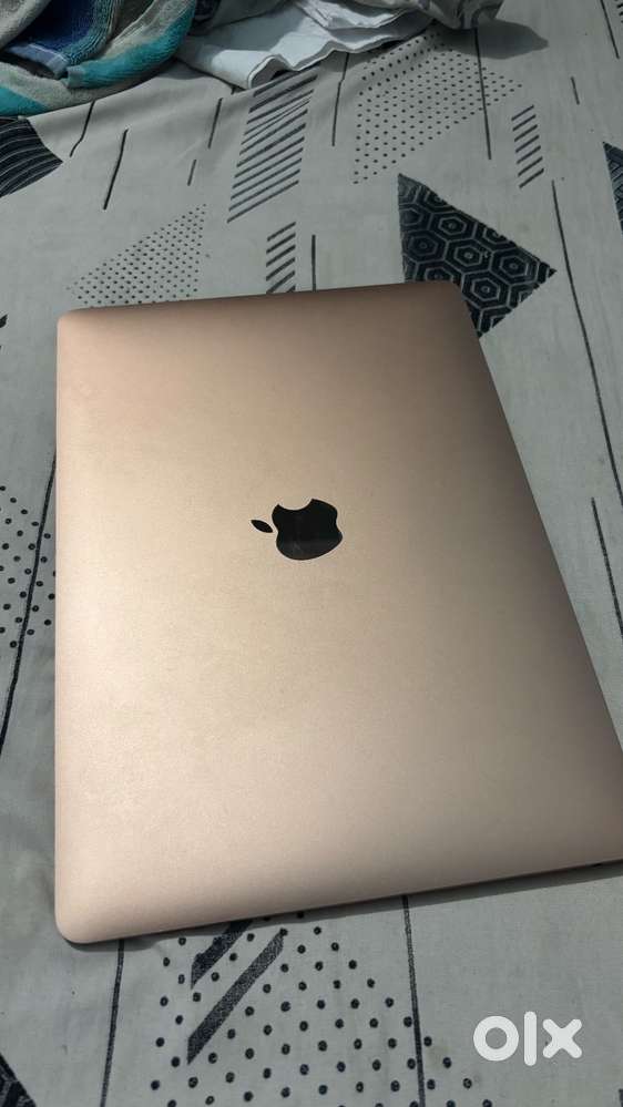 MacBook Air M1 8/256