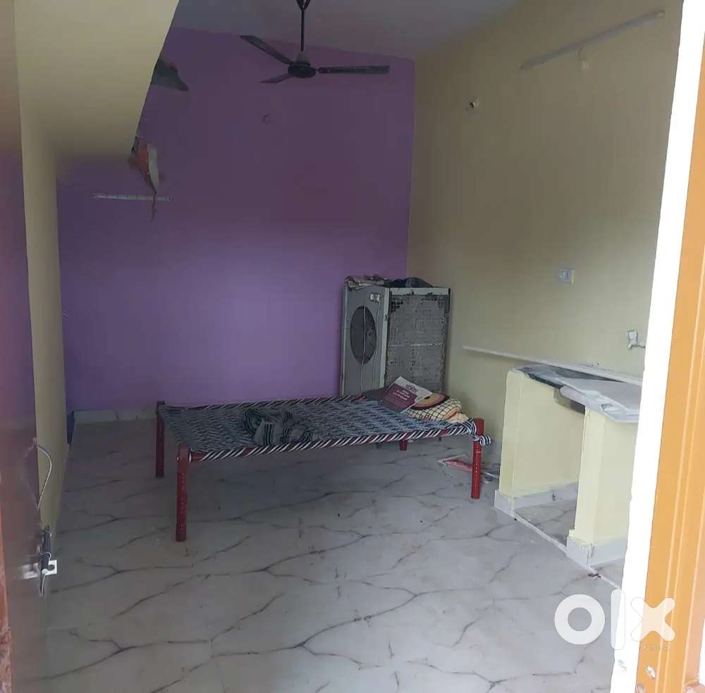 Single Rooms with kitchen let bath near aiims hospital bhopal