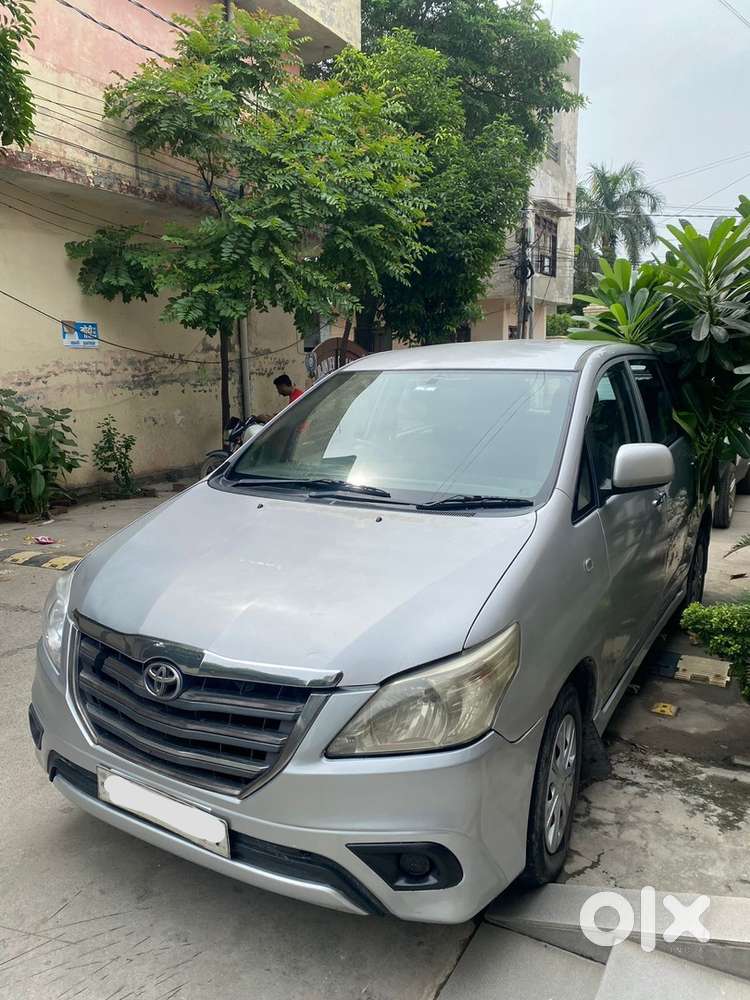 Toyota Innova 2012 Diesel Well Maintained