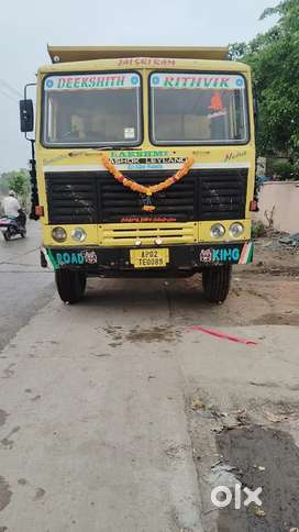 అశోక్ లైలాండ్ 10 టైర్స్