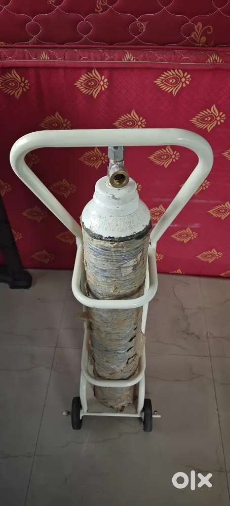 Oxygen Cylinder
