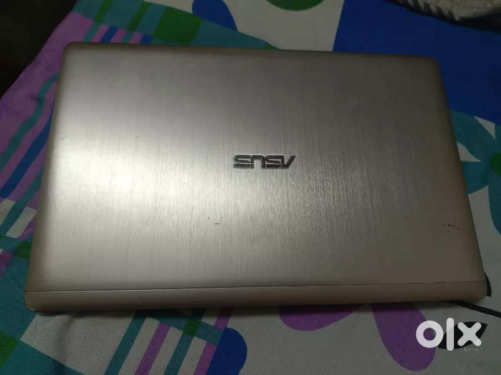 Asus S200E laptop