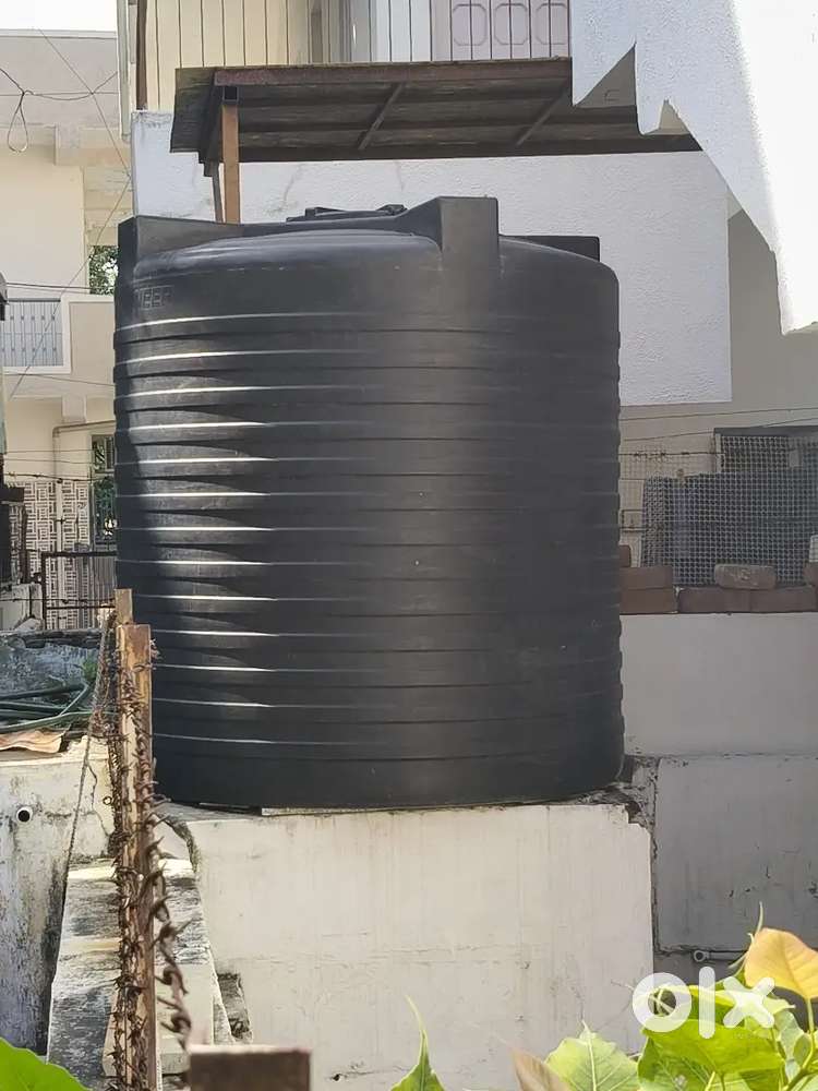 Water tank 2000 ltrs