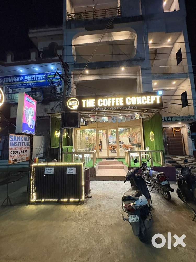 The coffee concept restaurant for lease