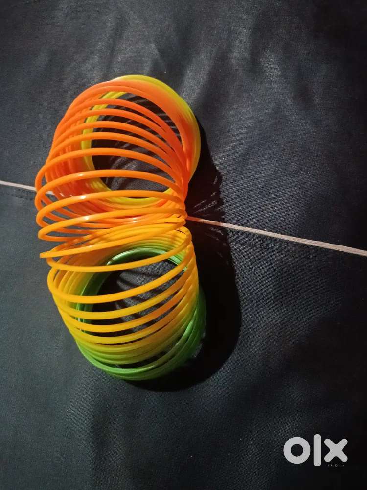 RAINBOW MAGIC SPRING TOY