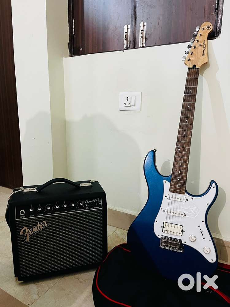 Brand New Electric Guitar + Amplifier Combo  Barely Used  Plug & Pla