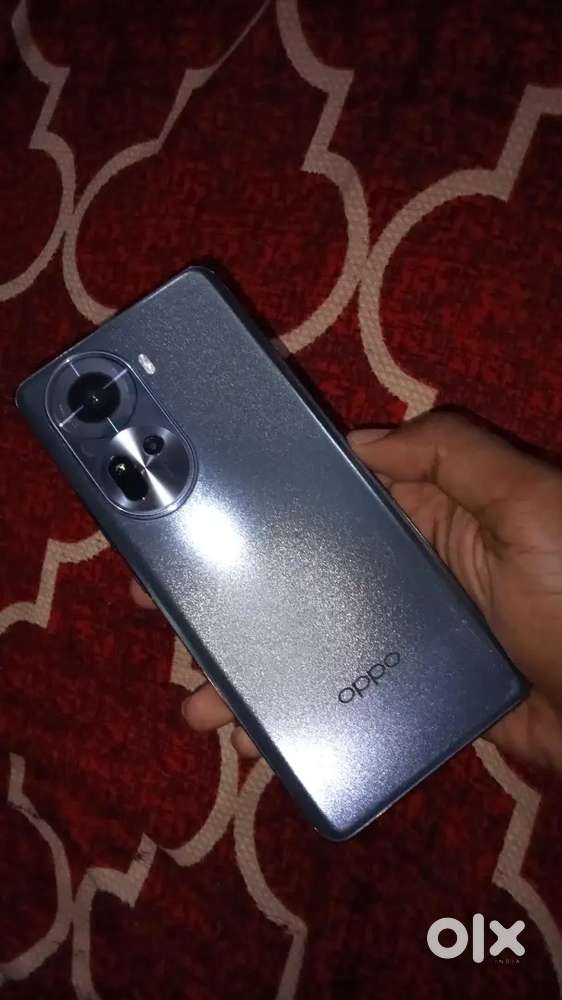 Oppo reno 11 5G 8/128 new condition bill box charger hai