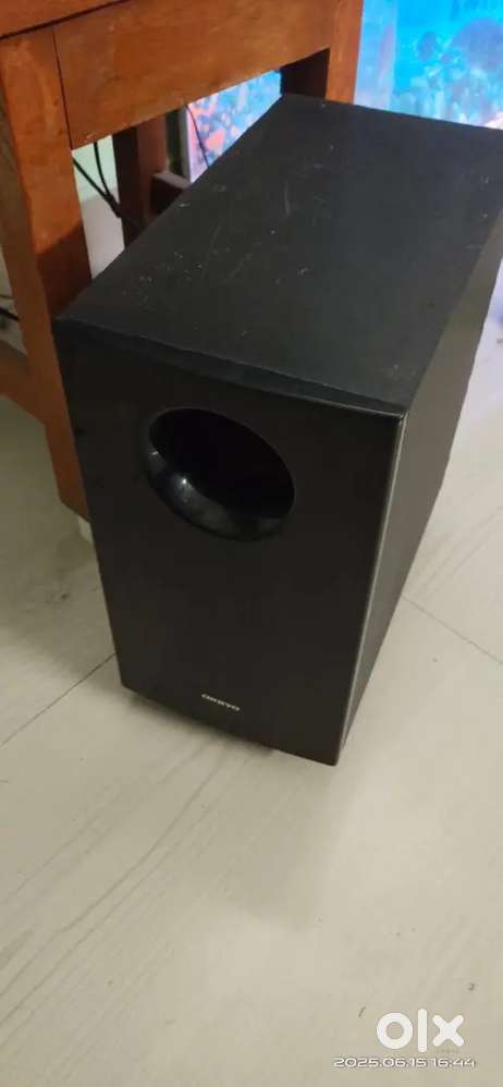 Onkyo power sub woofer