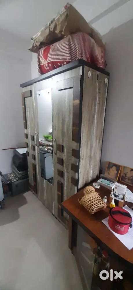 Three door wardrobe and computer Table new condition no damage