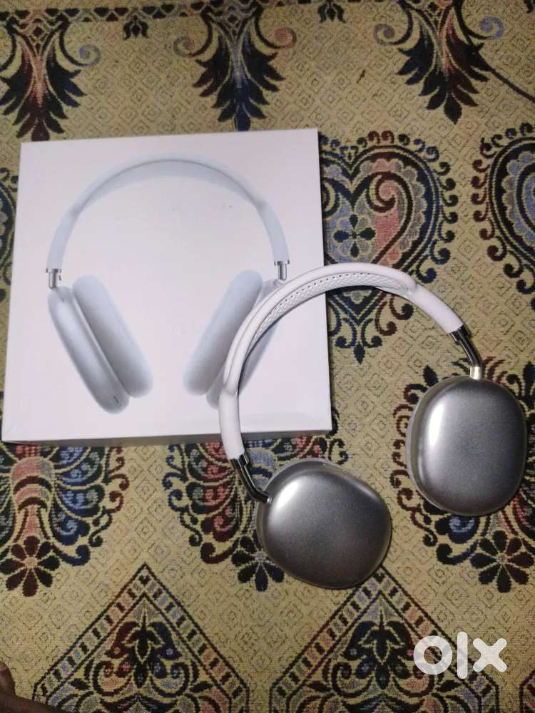 Apple headphones