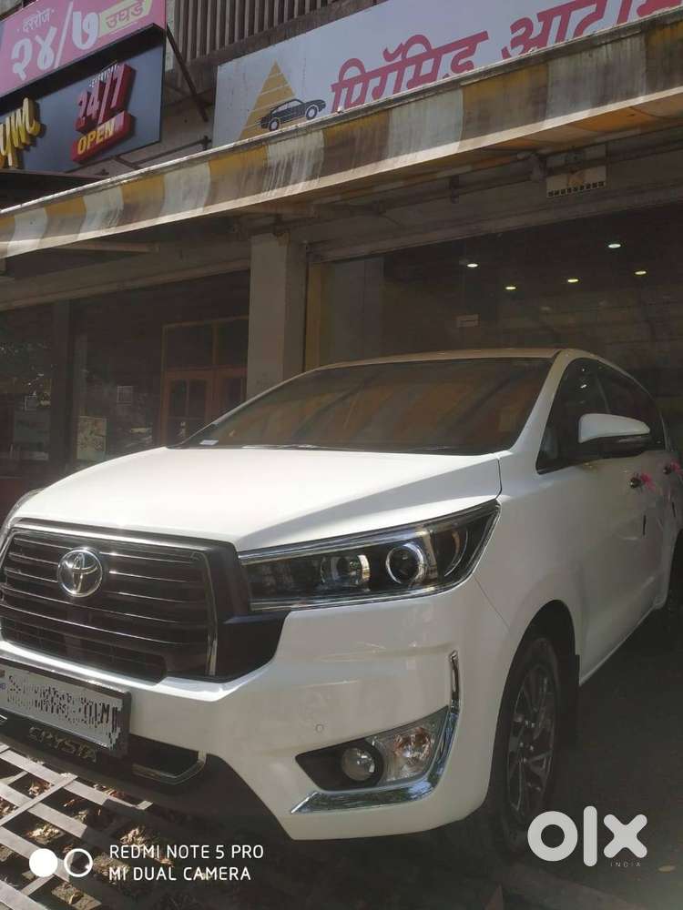 TOYATA INNOVA CRYSTA