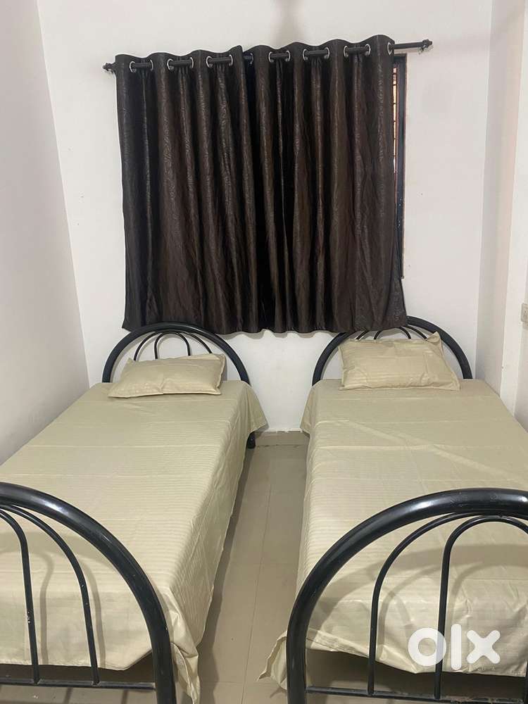 No brokrage pg in airoli