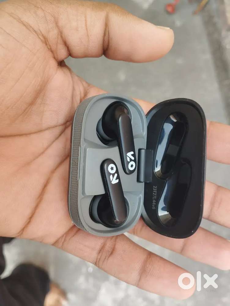 Earbuds only 500