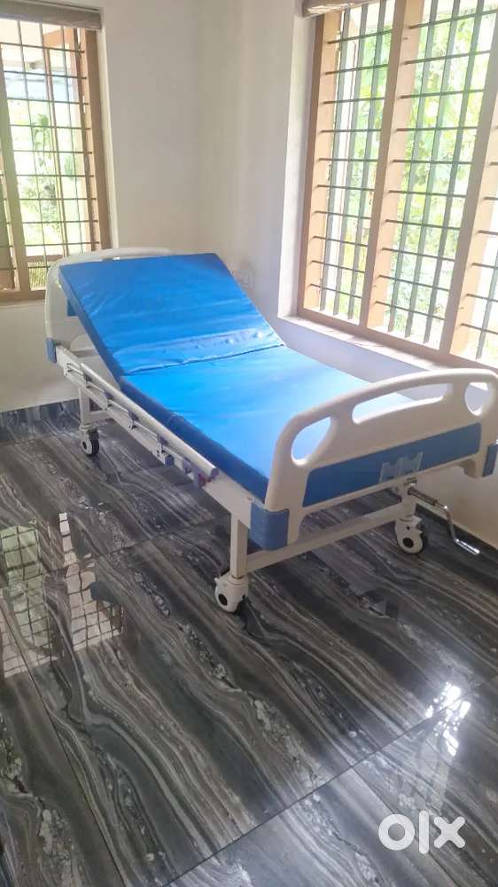 Urgenty required experienced homenurse female,,,