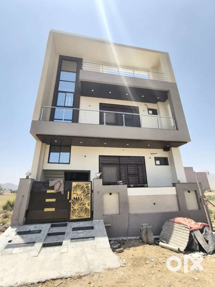 Luxury 1bhk portion only for family