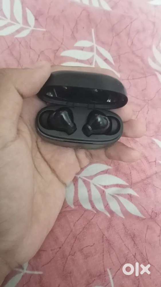 Earbuds boAt