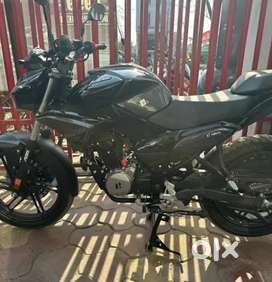 Xtreme 125r black