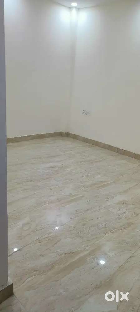 3bhk flat Chattarpur Enclave phase-2 Brand new meter lift parking