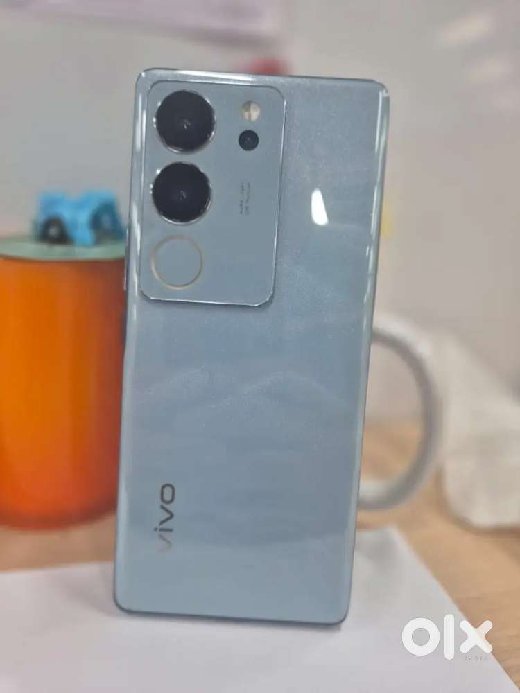 V29 Pro 12GB/256GB – Moonlight Blue -Like New Condition