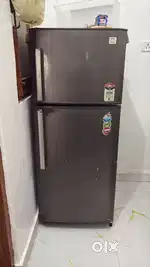 Double door refrigerator he refrigerator