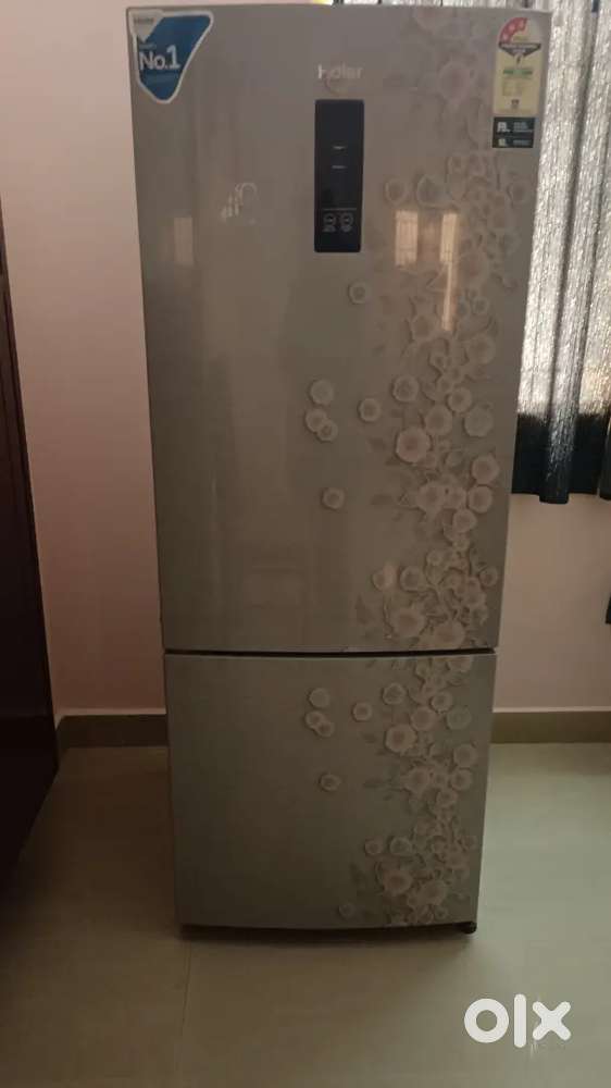 Selling double door refrigerator