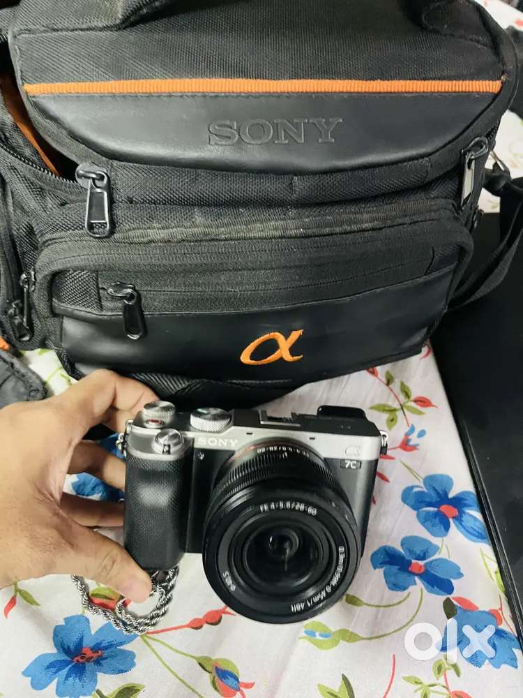 Sony A7C With Kit lens 28-68mm