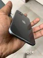 iPhone 11 black