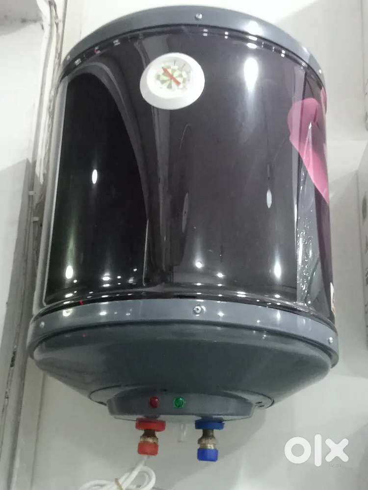 Blue World geyser 25 litre tank with miter reading and Diwali offers