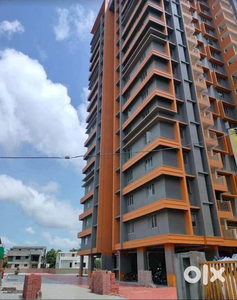 DD QUEEN SQUARE FOR SALE IN  THRIKKAKARA
