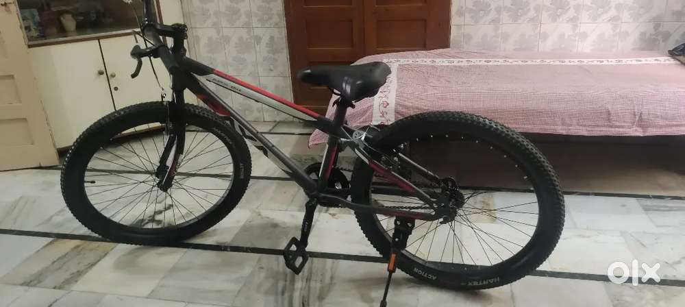 બ્રાન્ડ ન્યૂ સાયકલ વેચવાની છે. (CAYA APX 24)