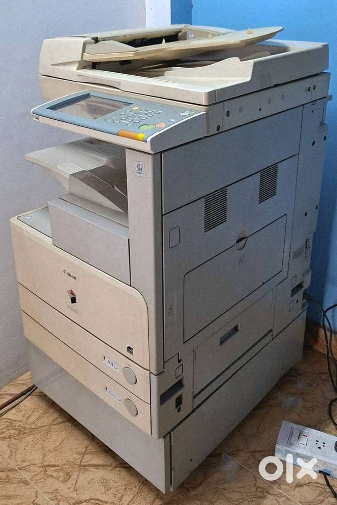 Canon IR 3030 Photostat machine in good condition also well maintained