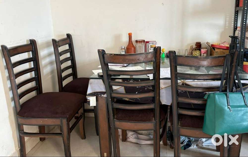 Wooden Dining Table with 4 Chairs – ₹10,000