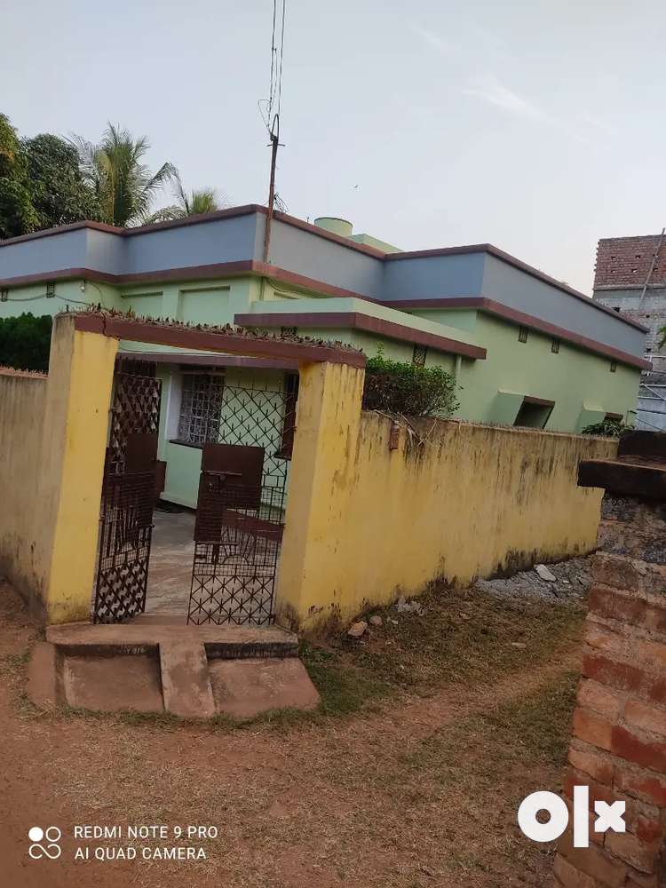 1100 sqft house for sale with 7 kattah land in Gidhni.