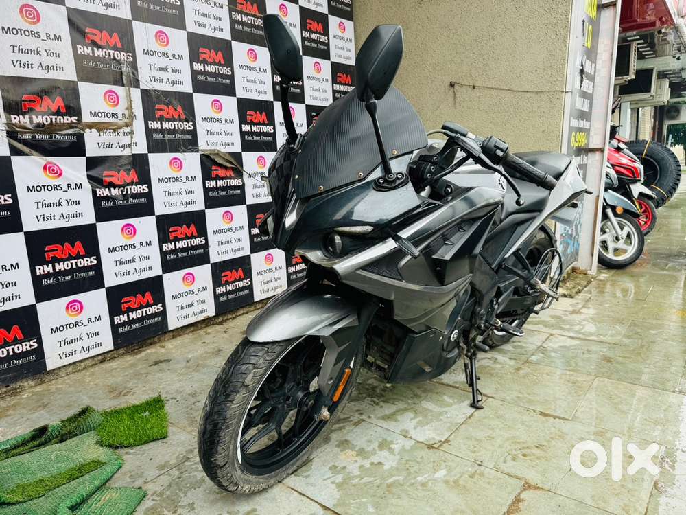 PULSAR RS200 ABS