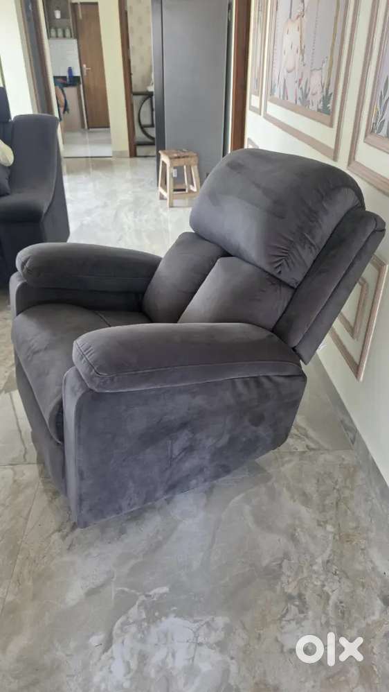 Wakefit Recliner sofa