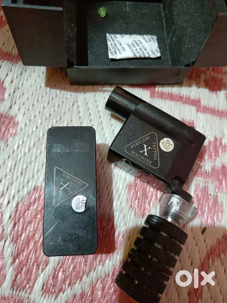 Tattoo machine and battery