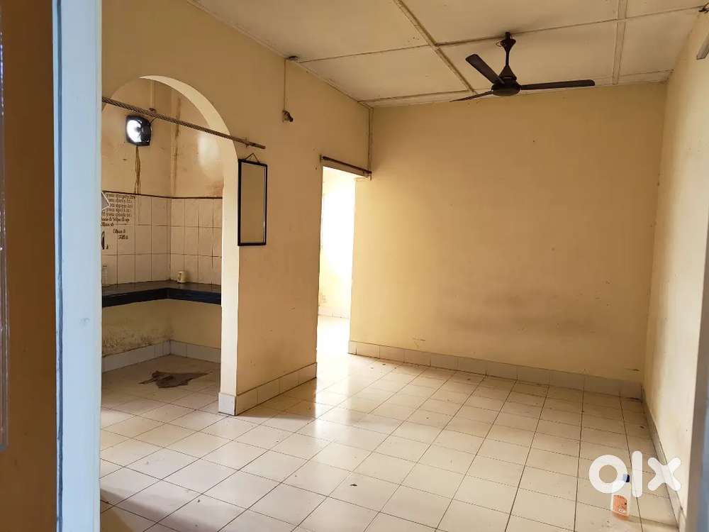 Independent couple friendly double room Available