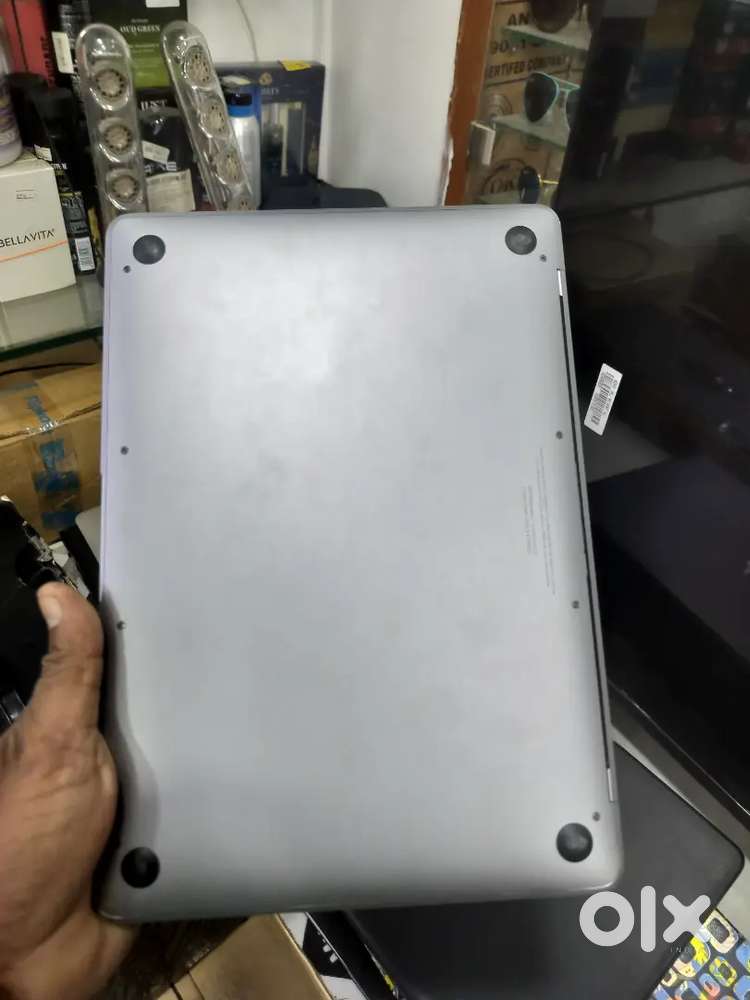 MacBook 12- inch 2015 (retina display) 8/512gb