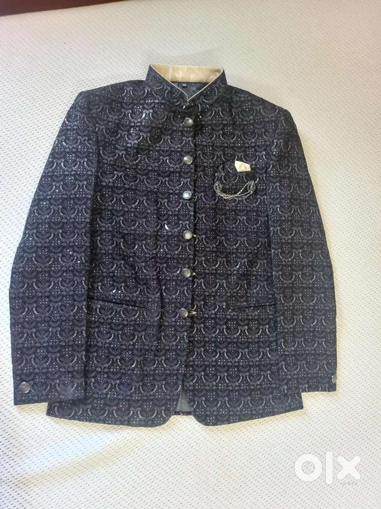 Jodhpuri suit