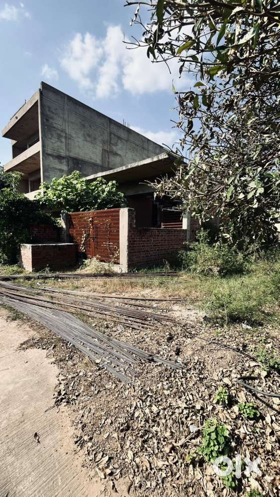 301 Gaj Plot In Omaxe phase 2