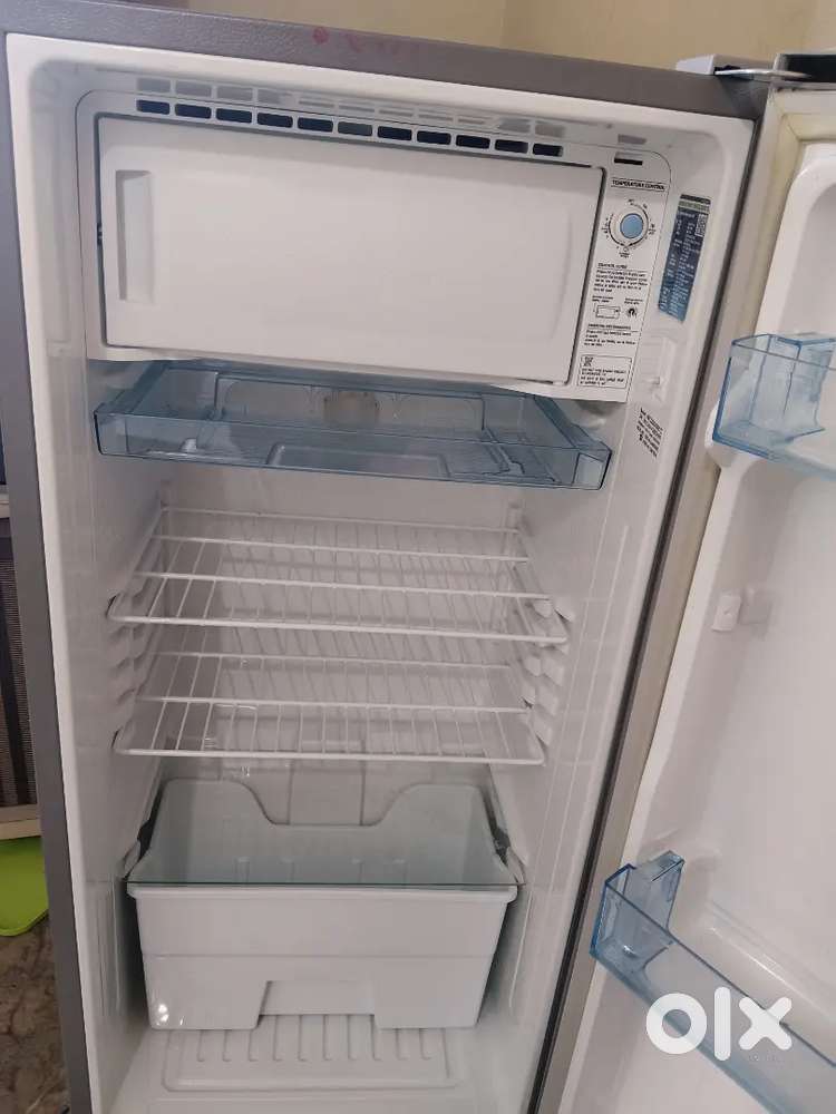 Fridge bech ne ka hai
