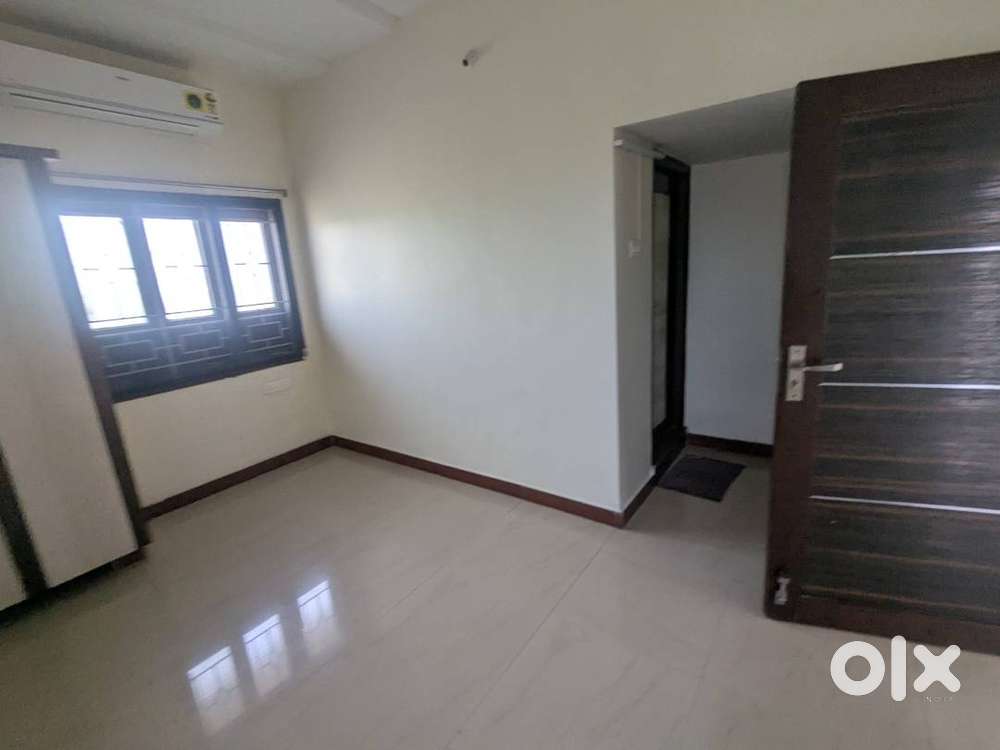 2 bhk, ramjinagar, near childern park