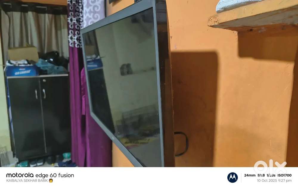 1 year old LG T.V