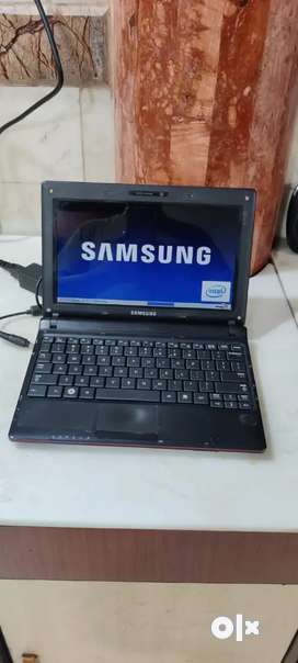 Samsung mini laptop